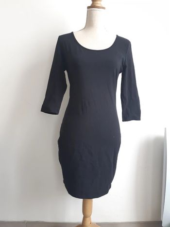 Robe noire Amisu T42