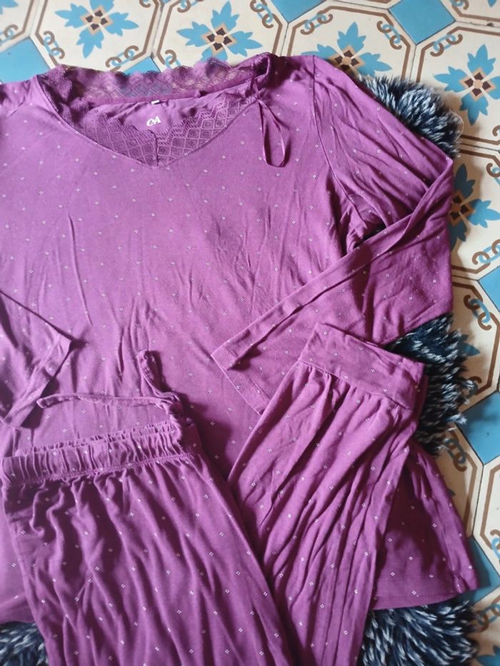 🍍 Magnifique pyjama 2 pièces femme C&A taille L - photo numéro 3
