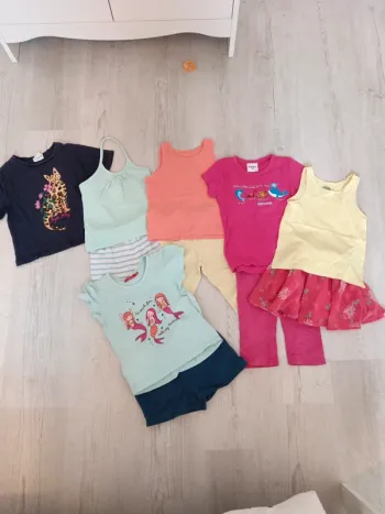 Lot de 11 vêtements été fille 4 ans