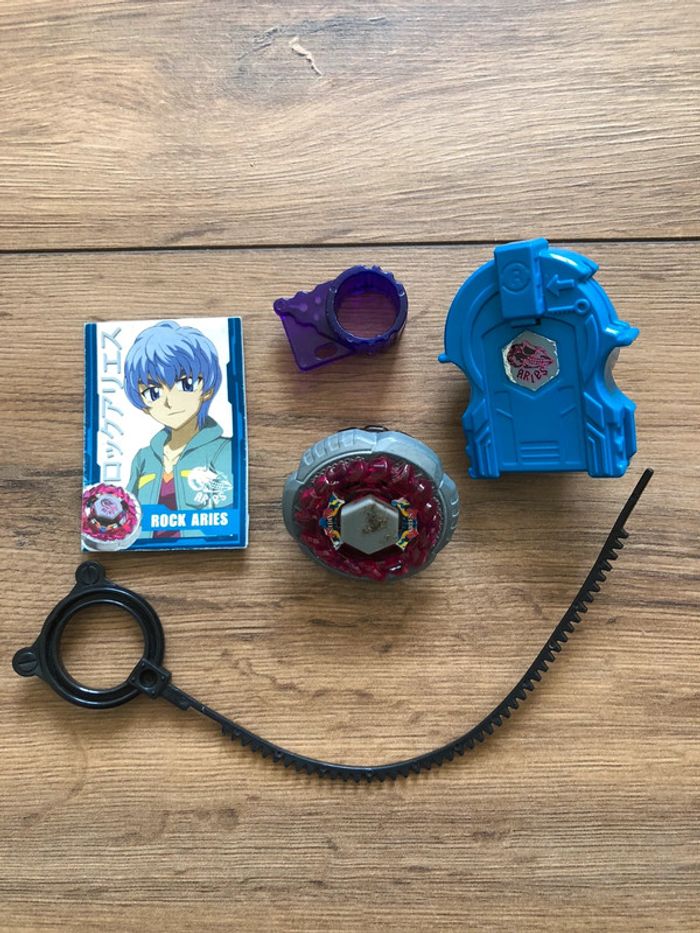 Hasbro métal fusion Beyblade Rock Aries ED145B
