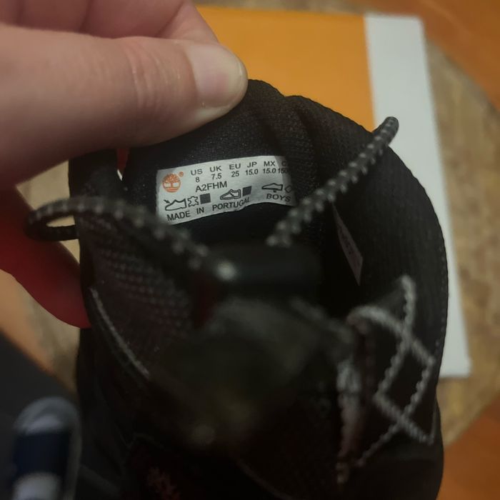 Bottines Timberland taille 25 - photo numéro 4