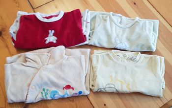 Lot 4 pyjamas