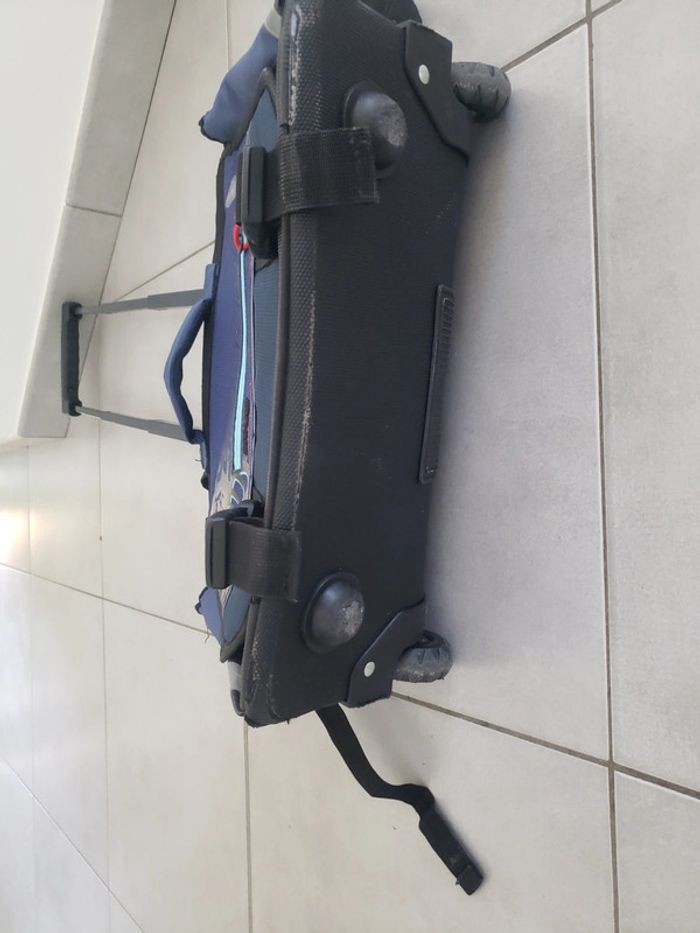 Cartable a roulette - photo numéro 4