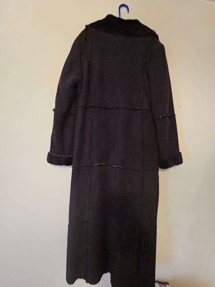 Manteau long chaud doublé façon
mouton - Noir - Taille 40/42 - photo numéro 2
