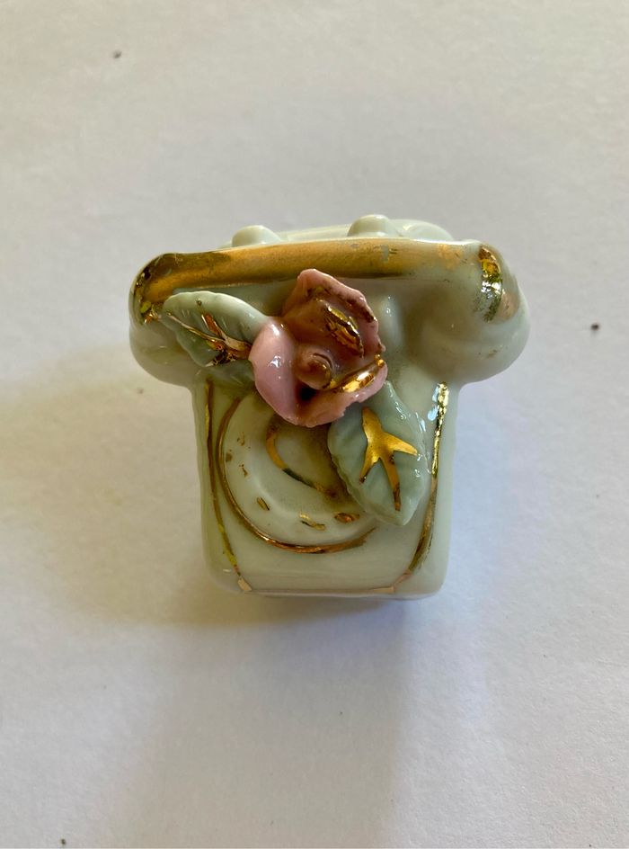 Sujets en porcelaine - photo numéro 2