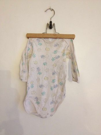 Body 18 mois blanc motifs lapins