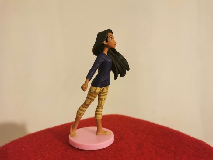 Figurine pocahontas disney - photo numéro 2