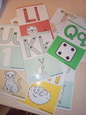 Cartes tracer et colorier les lettres effaçable