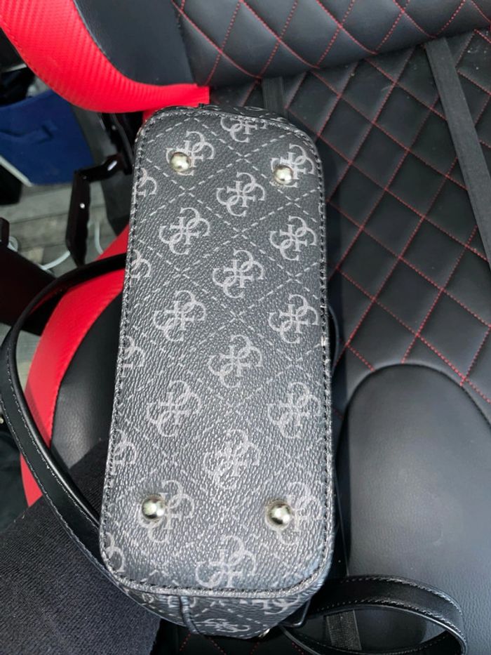 Sac guess - photo numéro 3