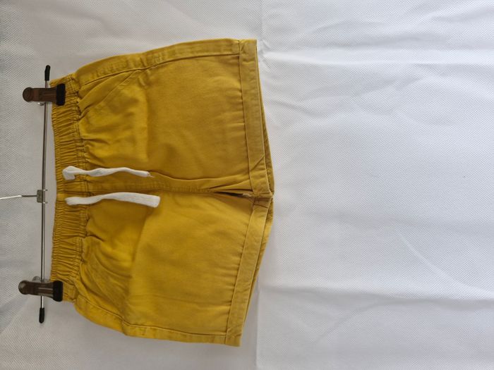 Short 24 mois Kiabi Jaune moutarde