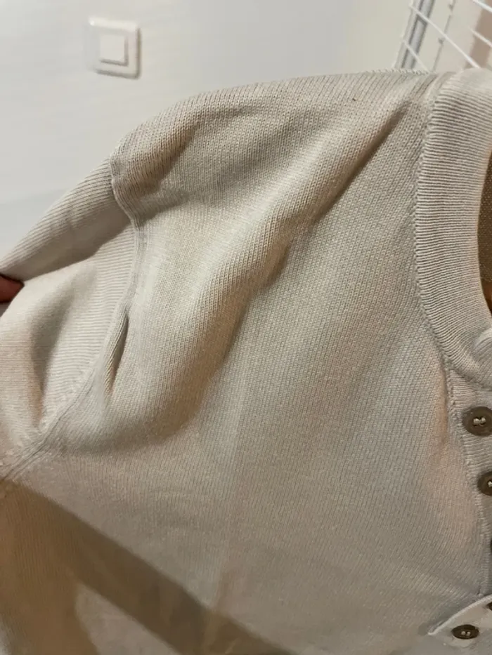 Pull léger col en V - photo numéro 4