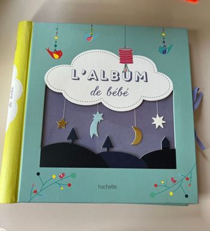 Album bébé neuf