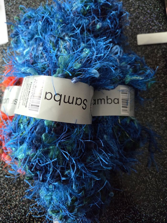 Lot pelotes de laine