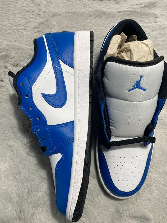 Basket Nike Air Jordan 1 low bleu - Taille 44 - photo numéro 4