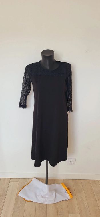 Robe taille 40 neuve