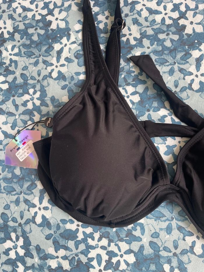 Haut de maillot de bain noir, taille 42 - photo numéro 2