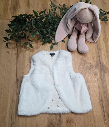 Gilet sans manche fourrure Kiabi 24 mois