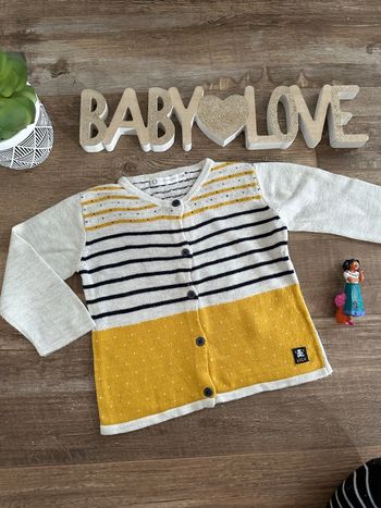 - Gilet Lulu castagnette   - 12 mois  - Très bon état  