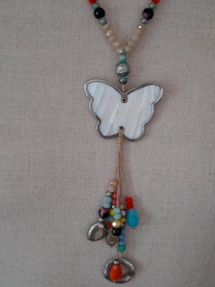 Pendentif papillon ravissant en été, réglable - photo numéro 4