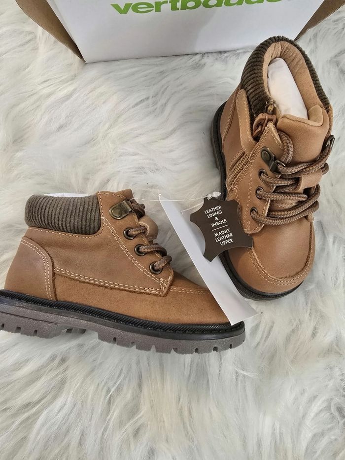 NEUVES (non portées) 🏷😍🤩superbes bottines cuir bébé garçon pointure 21💙💙(ferme)
