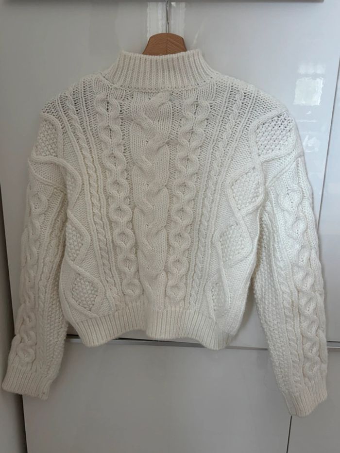 Pull Bershka taille XS neuf - photo numéro 2