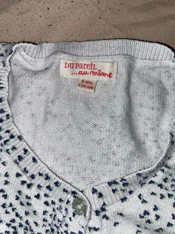 Gilet blanc à motif bleu dpam taille 6 ans