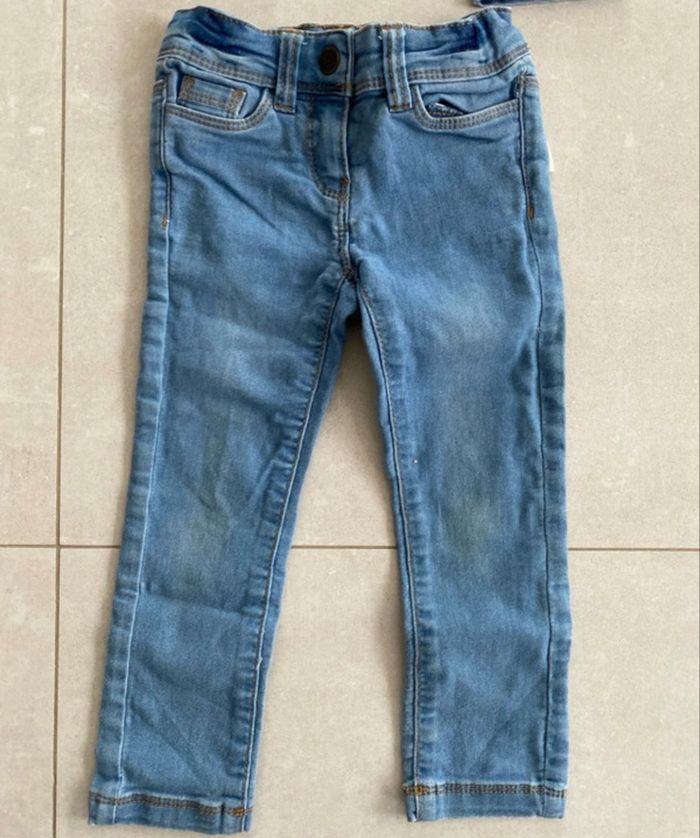 Jeans fille 2 ans - photo numéro 4