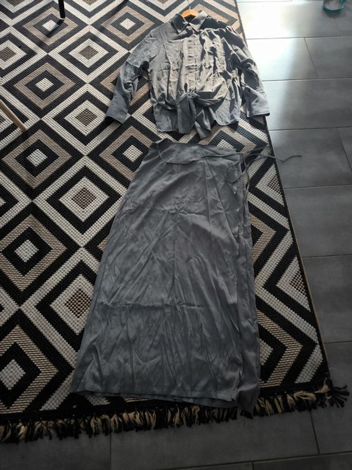 Ensemble jupe longue et chemisier taille xs 34 neuf