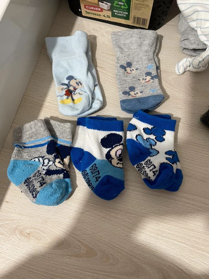 Lot 5 paires de chaussettes mickey