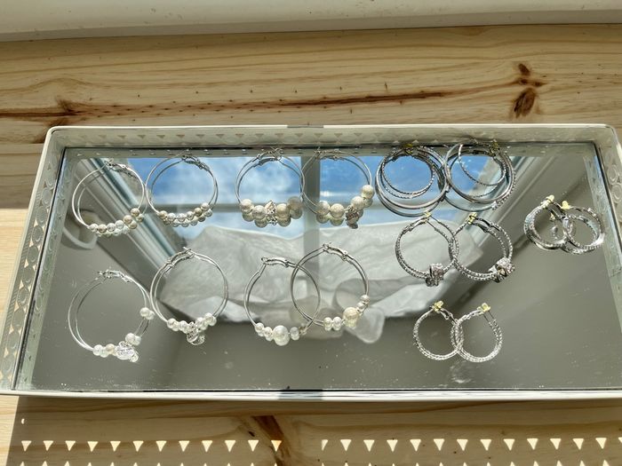 Lot petites créoles coloris argenté Missguided Hello Kitty TBE 🪩