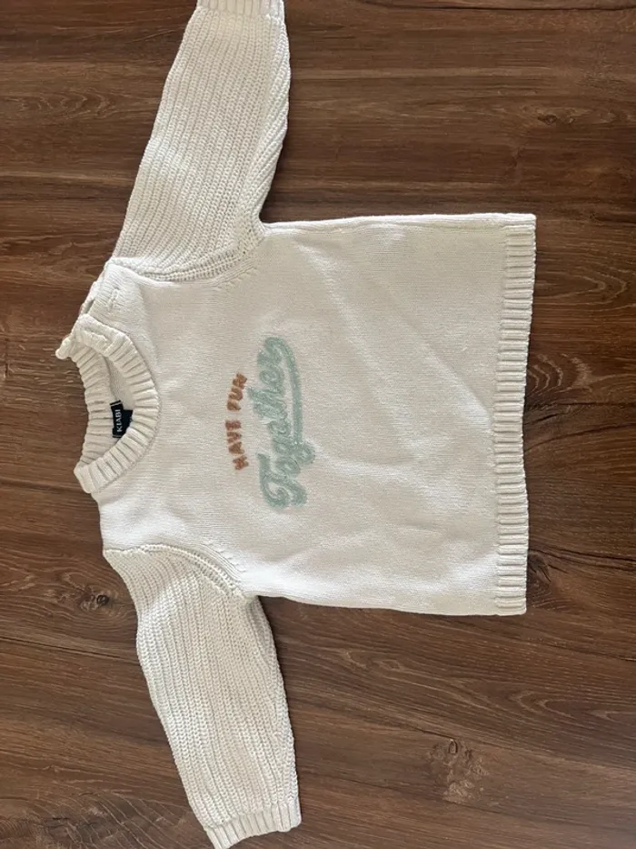 Pull taille 9 mois - photo numéro 2