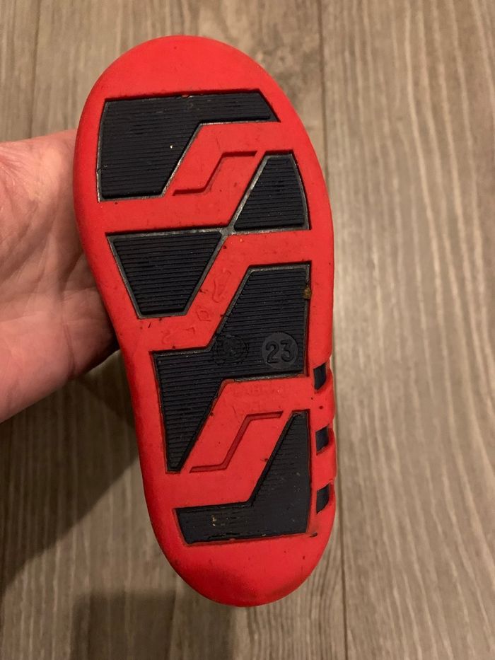 Bottes de pluie 🐼 taille 23 - photo numéro 2