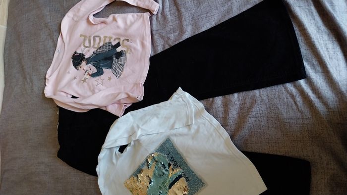 Lot de 22 vêtements fille  8 ans - photo numéro 3