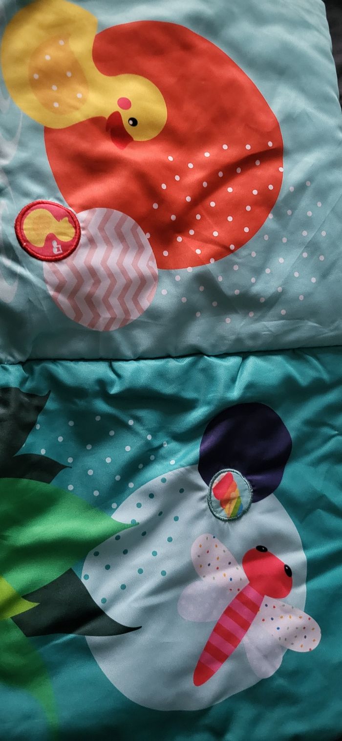 Grand livre + 1 hochet - photo numéro 2