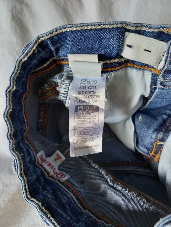 Bermuda en jean 2 ans U essentiel neuf - photo numéro 5