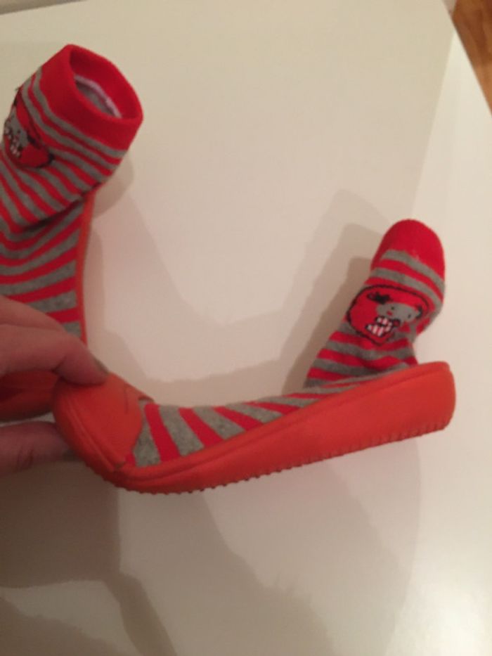 Chaussons à enfiler taille 29/30 - photo numéro 3