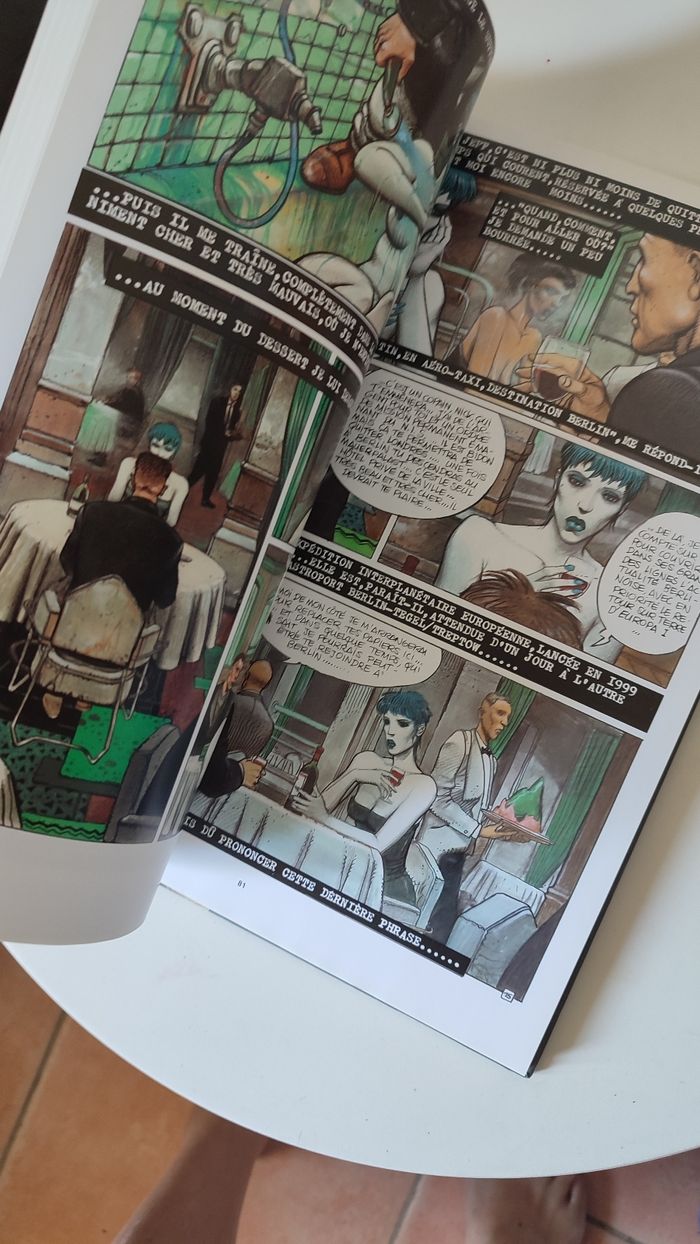 BD La trilogie de Nikopol  Enki Bilal - photo numéro 5