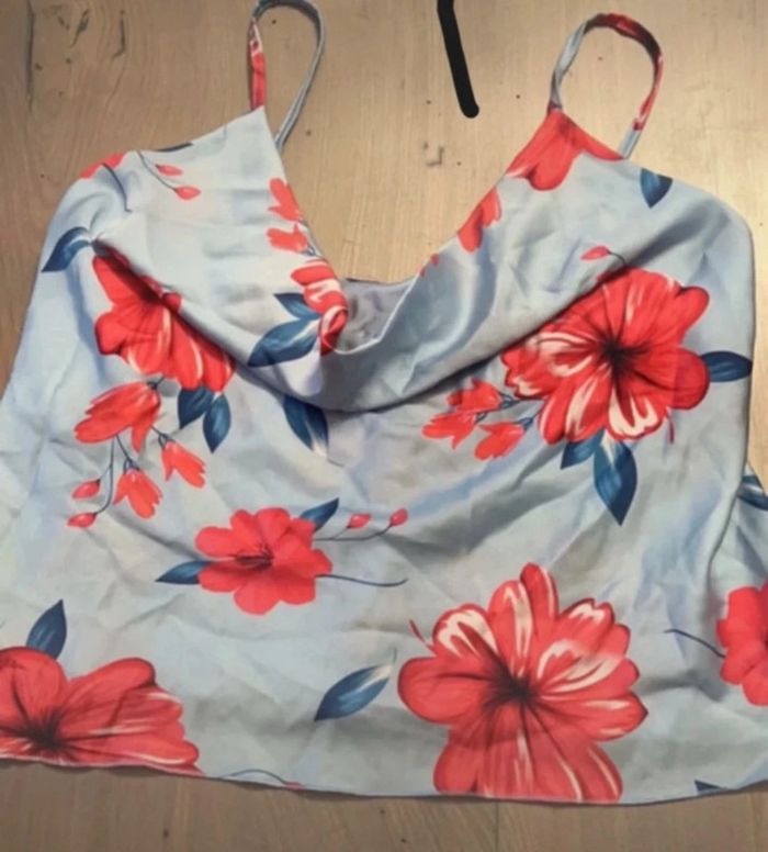 Top court dos nus taille L
