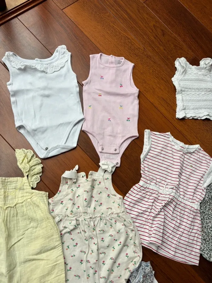 Lot vêtement été bébé fille taille 9mois - photo numéro 2