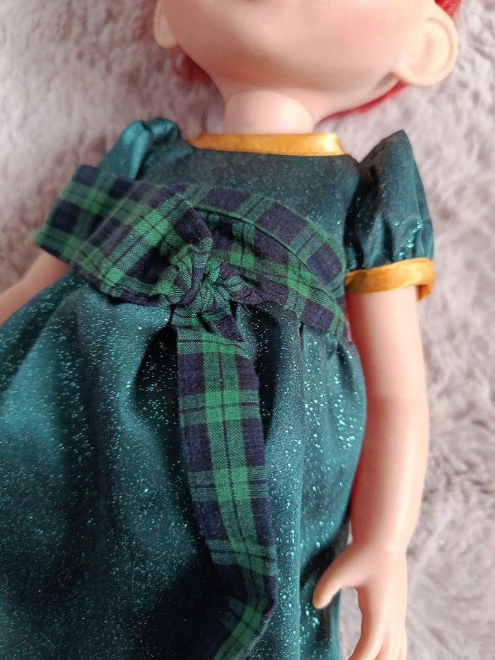 Poupée Disney rebelle - photo numéro 4