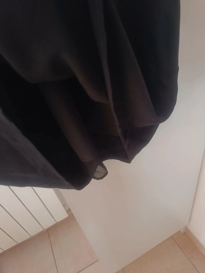 Robe noire - photo numéro 2