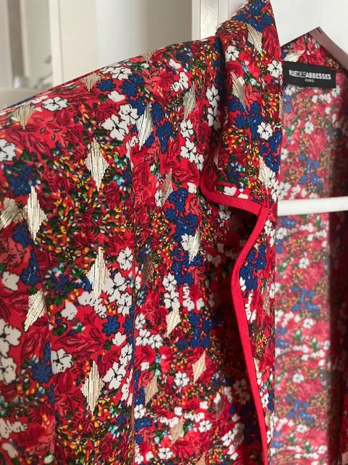 Blazer neuf Rue des Abbesses T2 - photo numéro 2