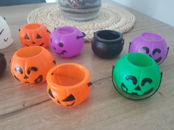 Lot de 10mini chaudrons halloween neuf - photo numéro 3