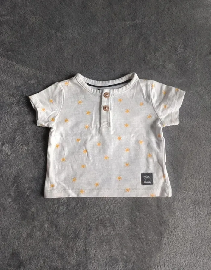 T-shirt taille 1 mois - photo numéro 2