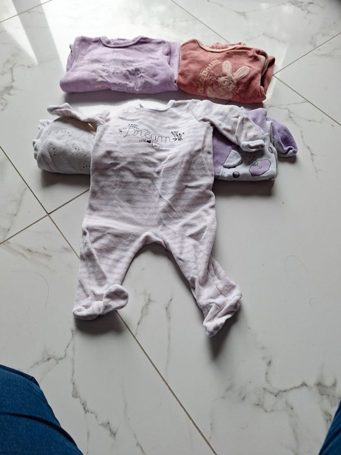 Lot 5 pyjamas 3 mois - photo numéro 2