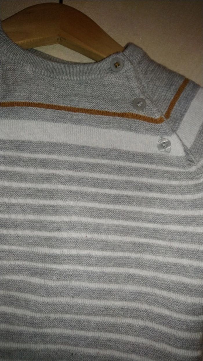 Superbe pull léger Obaïbi taille 6 mois en très bon état - photo numéro 4