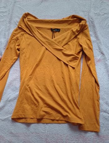 Haut jaune moutarde neuf taille 36