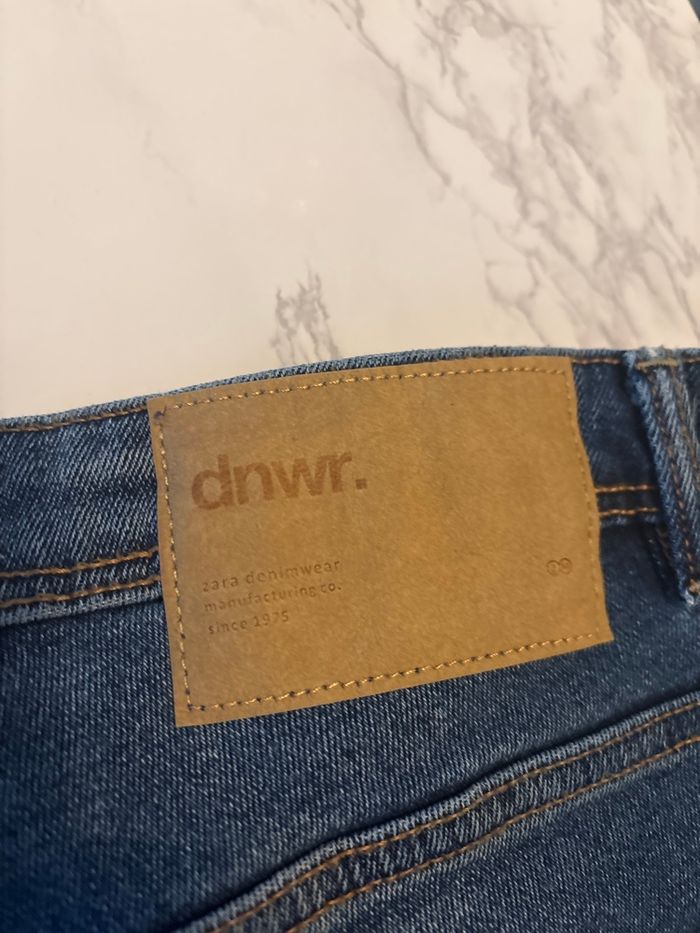 Short en Jean Zara Homme Taille 38 - photo numéro 4