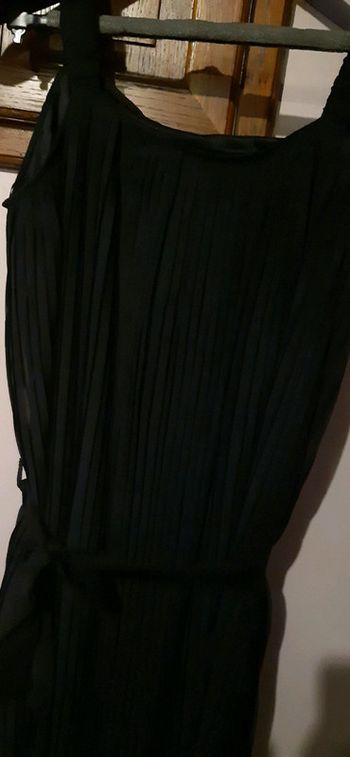 Robe plissée  avec ceinture