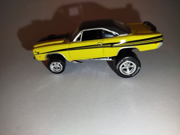 1970 Plymouth Road Runner Johnny Lightning 1/64 - photo numéro 4